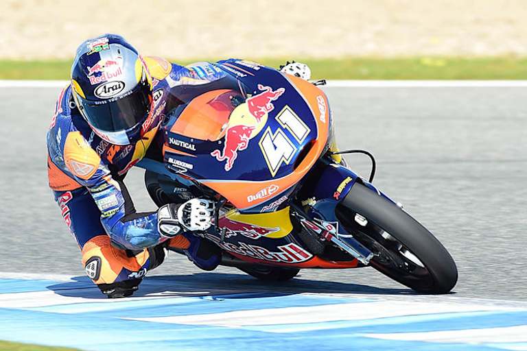 Brad Binder wird seine zweite Saison im Team Red Bull KTM Ajo bestreiten