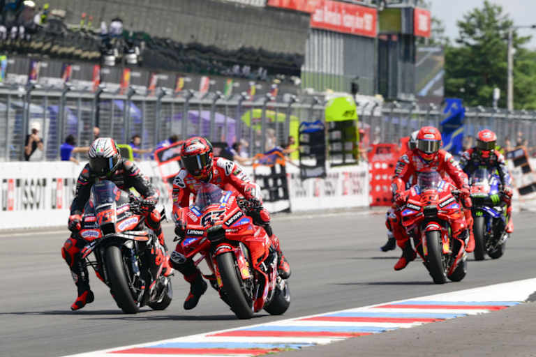 Eine Runde lang führte Pecco Bagnaia (63) den Brünn-GP an