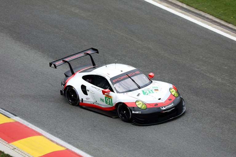 Der Porsche 911 RSR von Richard Lietz und Frédéric Makowiecki