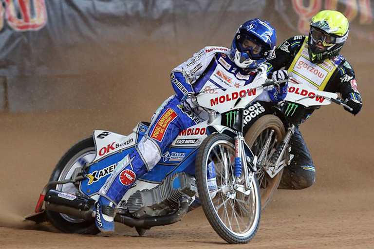 So extreme Driftwinkel gibt es nur im Speedway