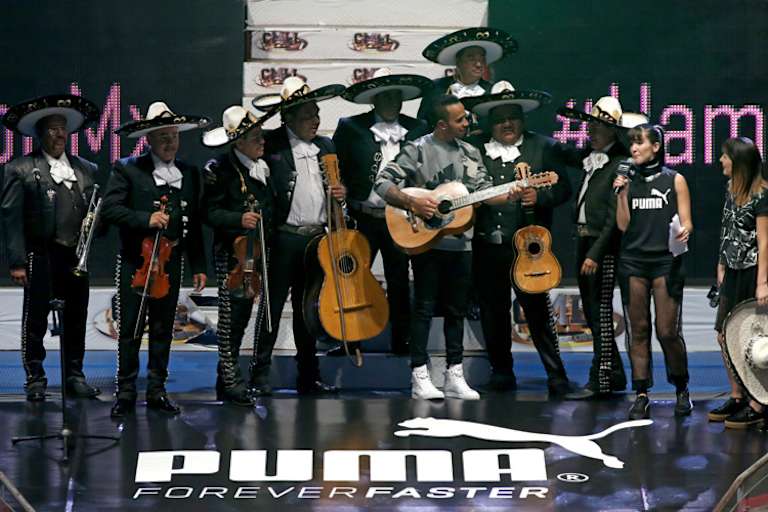 Hamilton lernt ein wenig mexikanische Kultur kennen