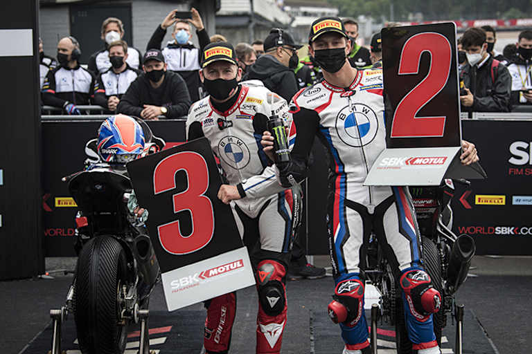 Tom Sykes (li.) und Michael van der Mark standen in Donington in der ersten Startreihe