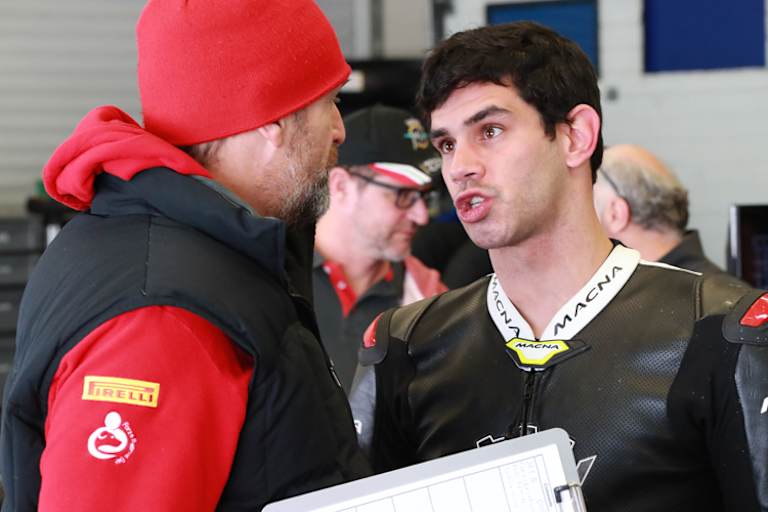 «Muss vielleicht Fahrstil ändern», meint Jordi Torres (re.)