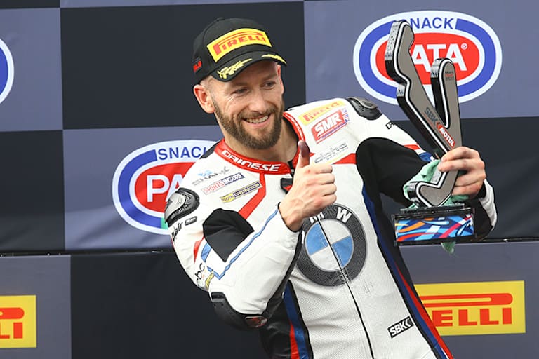 2019 brauste Tom Sykes viermal aufs Podest