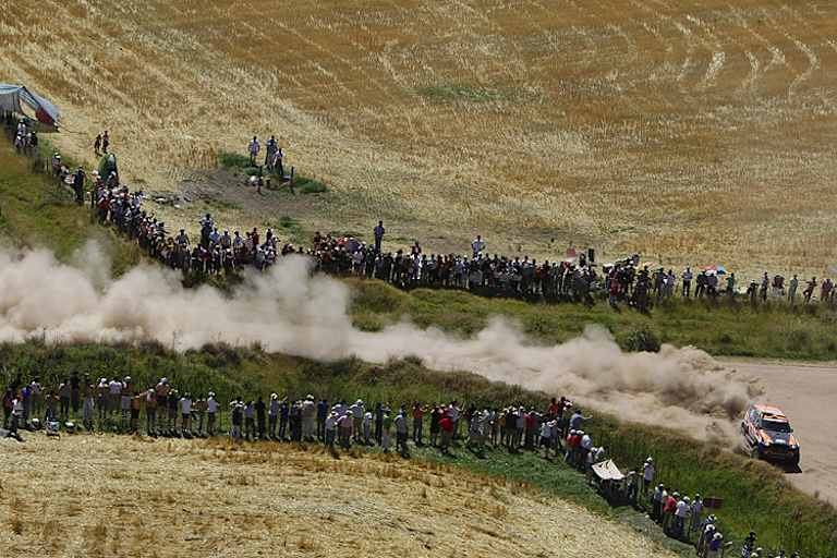 Der Tagessieger Nasser Al-Attijah im X-Raid BMW X 3