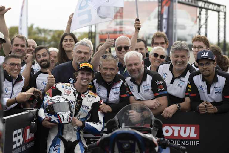 Natürlich war das gesamte Bonovo-Team nach Gerloffs Leistung sehr stolz