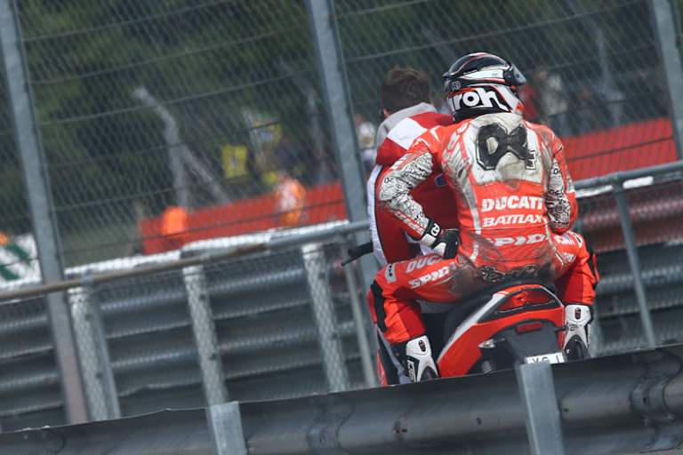 Andrea Dovizioso: Sturz in der letzten Runde beim Silverstone-GP