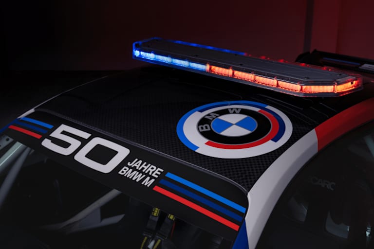 Das Design ist ist angelehnt an das Jubiläumslogo der BMW M GmbH