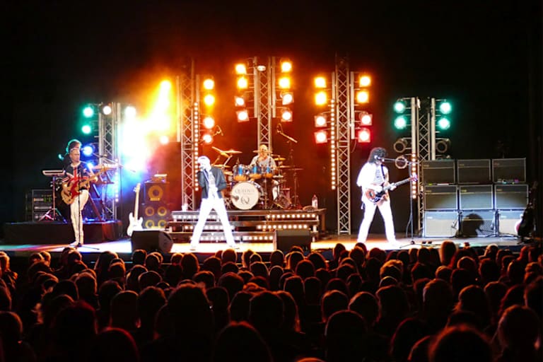 Livebands sorgen für Stimmung