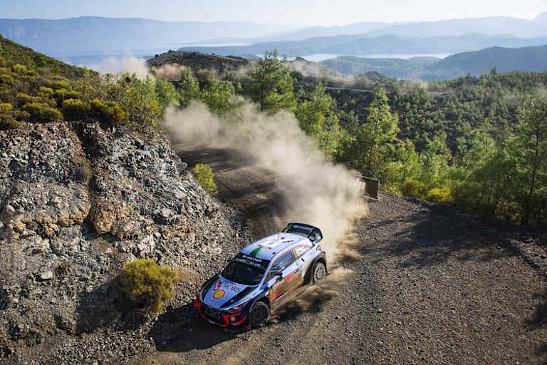 Hayden Paddon mit erstem Podiumsplatz 2018