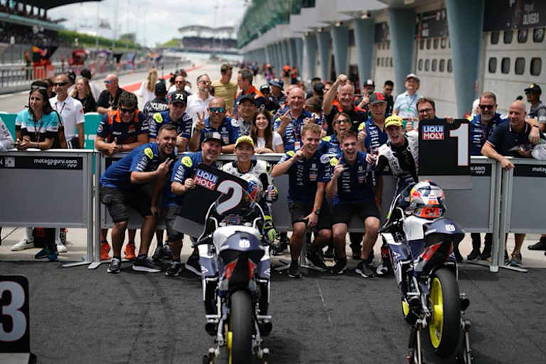 Gedämpfte Stimmung im Parc Fermé: Sieger Collin Veijer und Sasaki