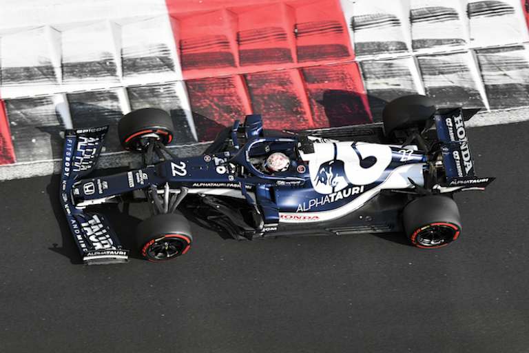 Auch Yuki Tsunoda rückte aus, um die neuen Pirelli-Reifen auszuprobieren