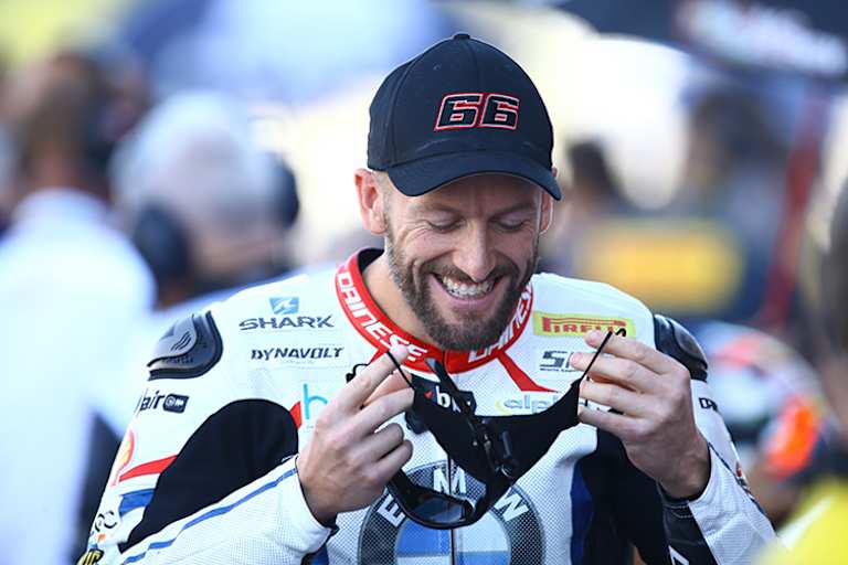 BMW-Werksfahrer Tom Sykes