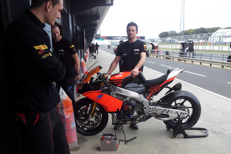 Die Aprilia RSV4 ist auf dem technischen Stand von 2015