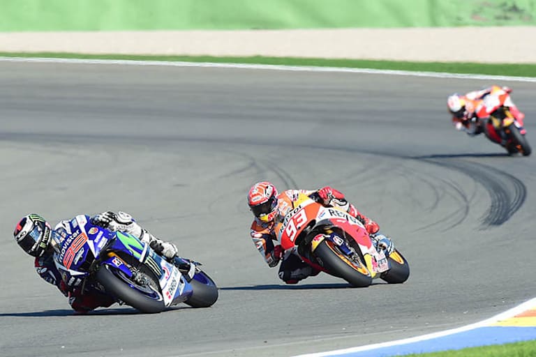 Der umstrittene Valencia-GP: Lorenzo vor Márquez und Pedrosa