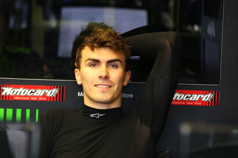 Loris Baz freut sich über seinen Kawasaki-Vertrag für 2014