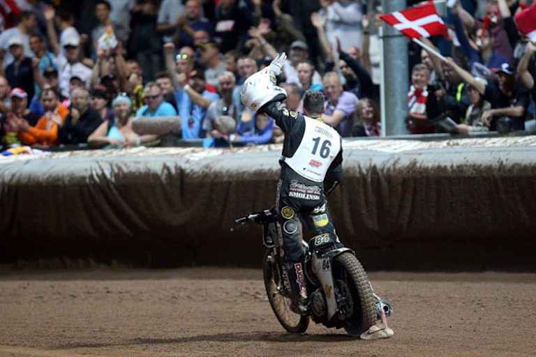 Martin Smolinski ließ sich von den vielen Fans feiern
