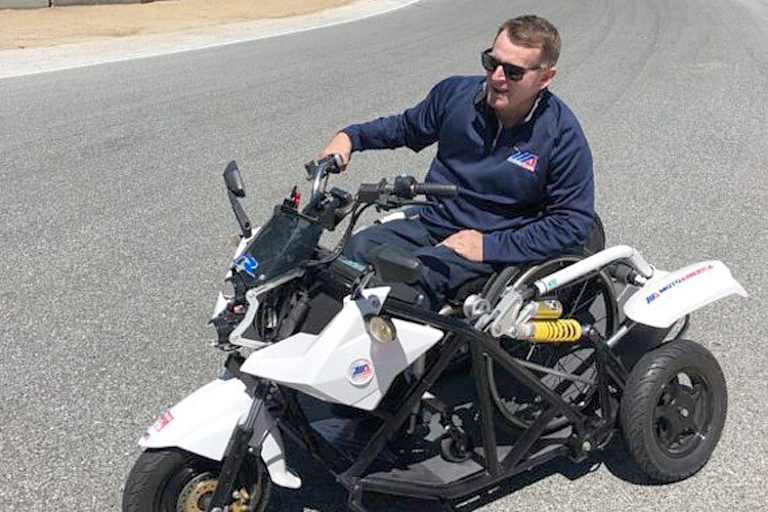 Der MotoAmerica-Präsident und dreifache 500ccm-Weltmeister Wayne Rainey