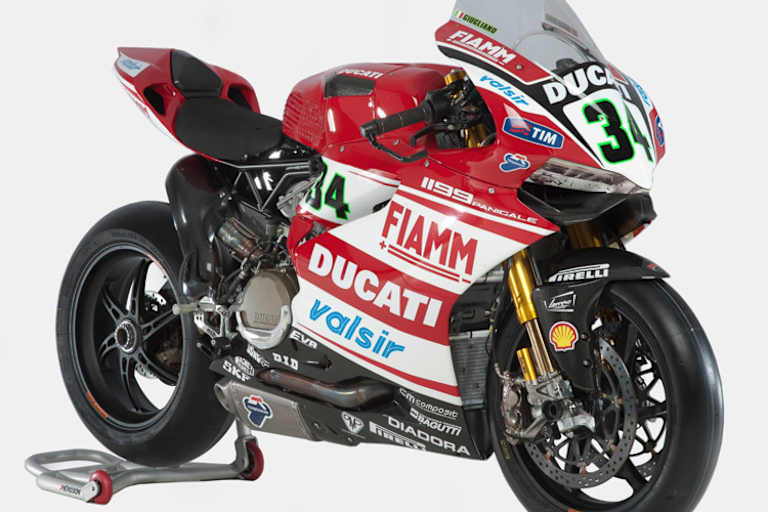 Ducati 1199 Panigale R im 2014er Design