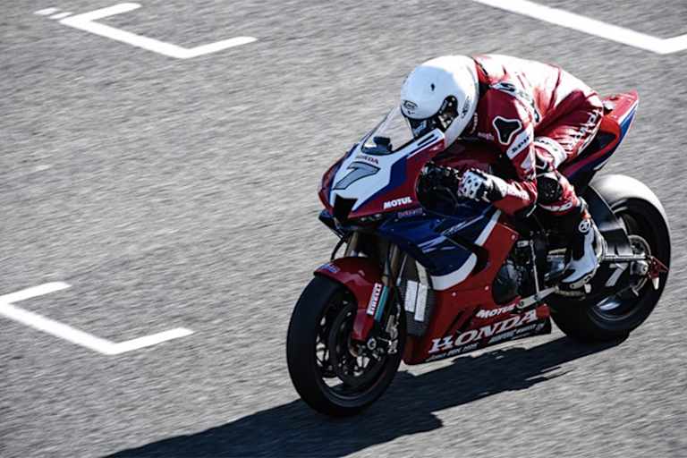 Iker Lecuona auf der Honda Fireblade