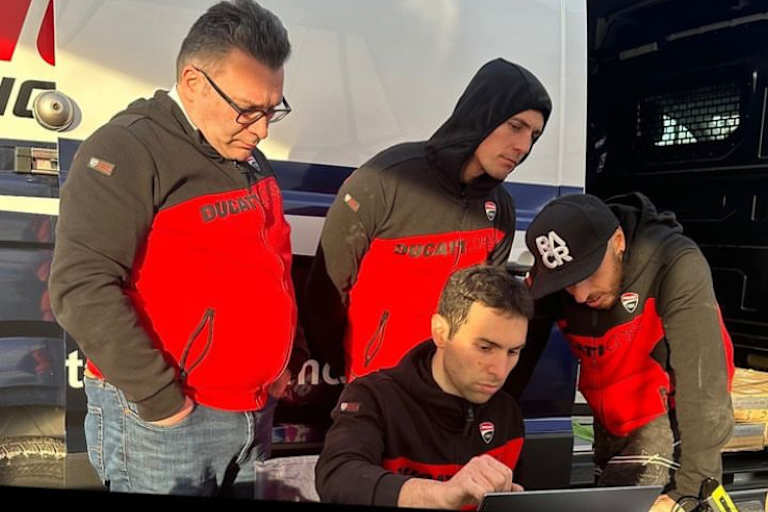 Daten-Analyse: Ducati-Crew mit Aushängeschild Cairoli (rechts)