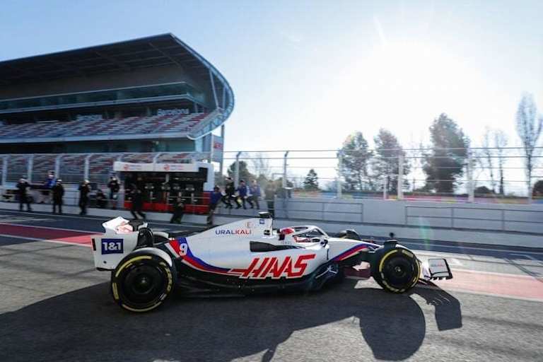 Beim ersten Funktionstest sass Nikita Mazepin am Lenkrad