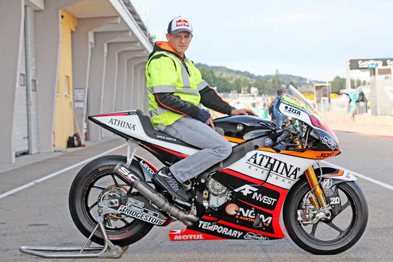 Mit Warnweste fällt man auf