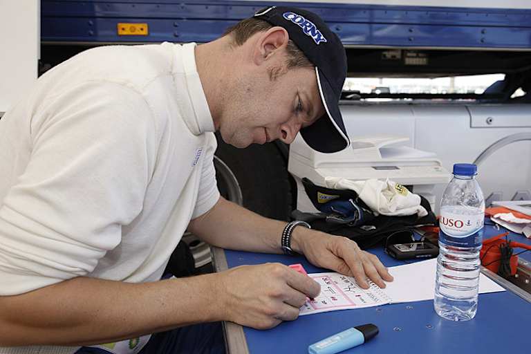 Die Navigation bei der Silk Way hat es in sich.