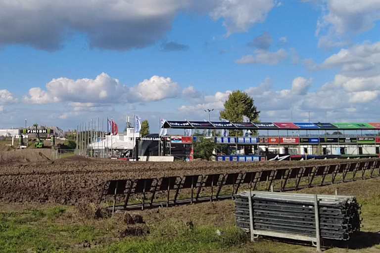 Das Startgatter wird vorbereitet