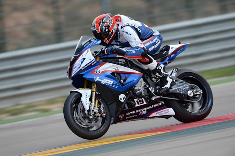 Leon Camier lobt die BMW S1000RR