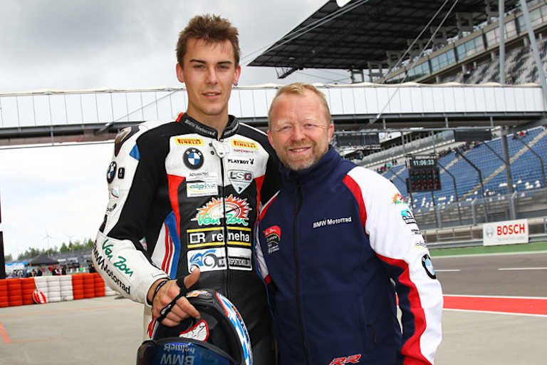 Markus Reiterberger (li.) mit seinem Teamchef Werner Daemen