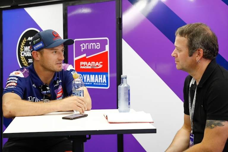 Jack Miller mit SPEEDWEEK.com-Redakteur Stephan Moosbrugger