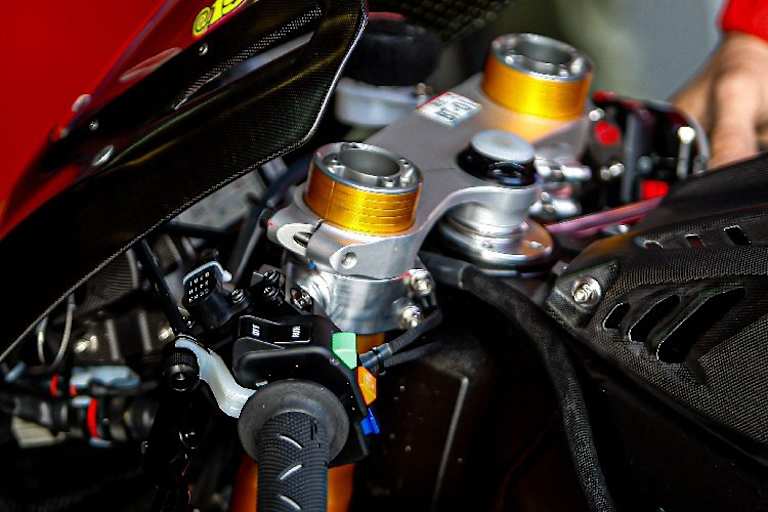 Auch in der Superbike-WM setzt Honda auf Öhlins