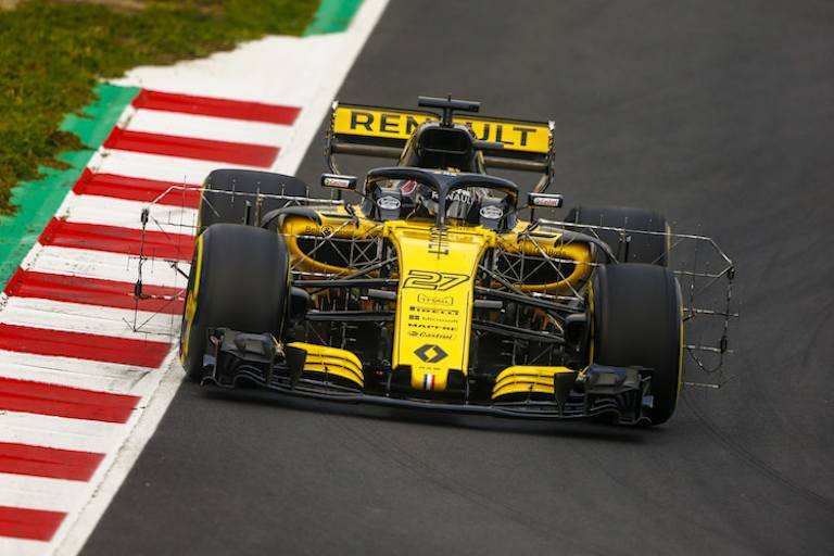 Nico Hülkenberg mit Messgittern am Renault