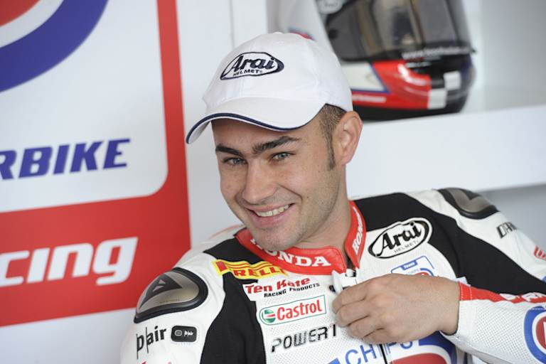 Leon Haslam ging beim Saison-Finale in Jerez leer aus