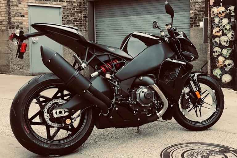 Buell 1190SX: Naked Bike mit dem charakteristischen Aluchassis, das auch als Benzintank dient