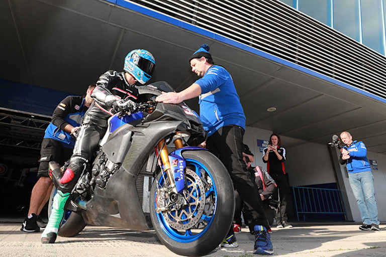 Marco Melandri traut Yamaha sehr viel zu