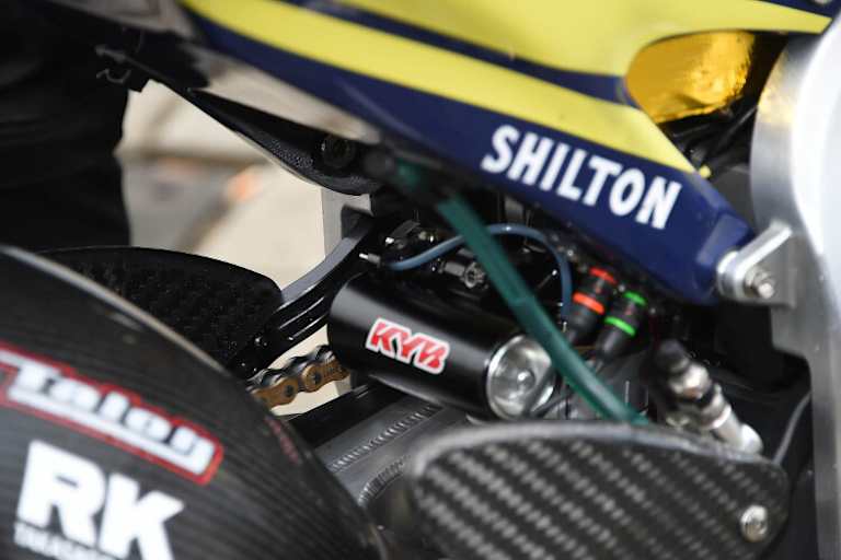 Schon 2015 setzte das Tech3-Team in Assen und auf dem Sachsenring KYB-Komponenten ein