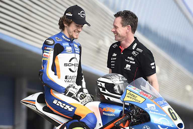 Vater Peter Öttl führt das Team Schedl GP Racing