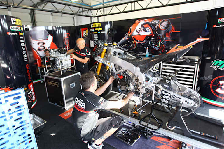 Max Biaggi wurde mit der Aprilia RSV4 zweimal Superbike-Weltmeister