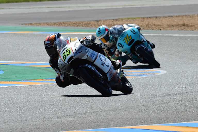 Le Mans: Philipp Öttl vor Hiroki Ono