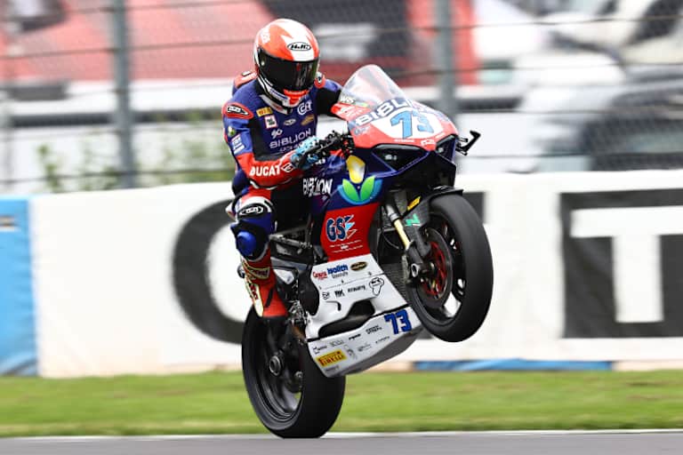 Max Kofler auf der Ducati V2