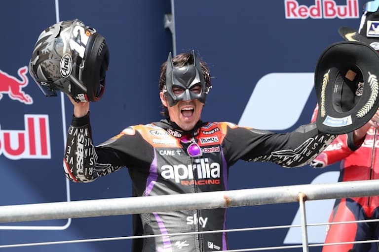 Maverick «Batman» Vinales bei seinem COTA-Sieg 2024