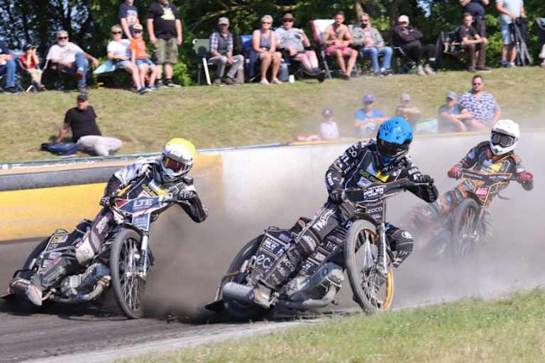 Mad Hansen (Mitte) fuhr stark