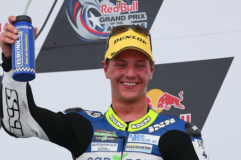 Dominique Aegerter auf dem Podest in Texas