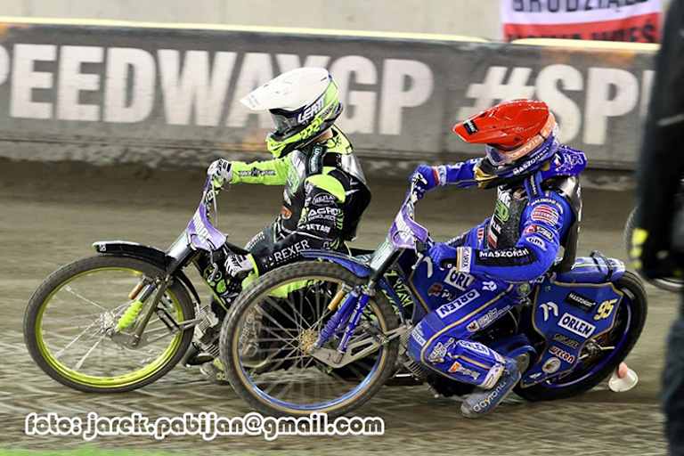 Artem Laguta (li.) gegen Bartosz Zmarzlik