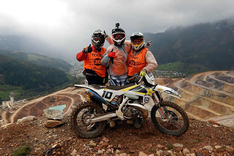 Josh Schaercher, Colton Haaker und Joe Lechner bei der Fact Finding Mission am Berg aus Eisen 