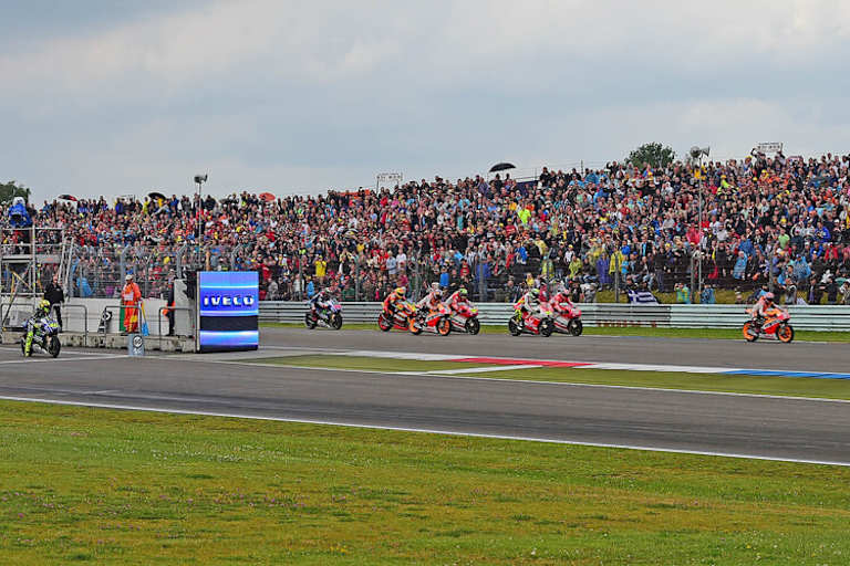 Start zur Dutch-TT: Rossi startet aus der Boxengasse