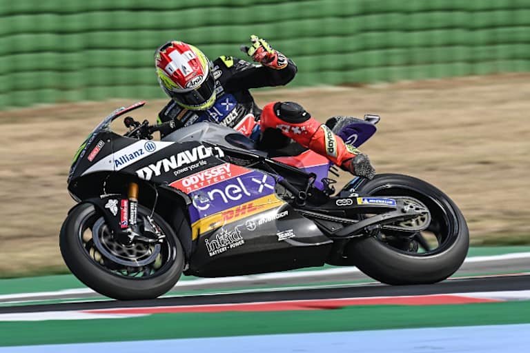 Ohne Fußraste kämpfte Aegerter weiter