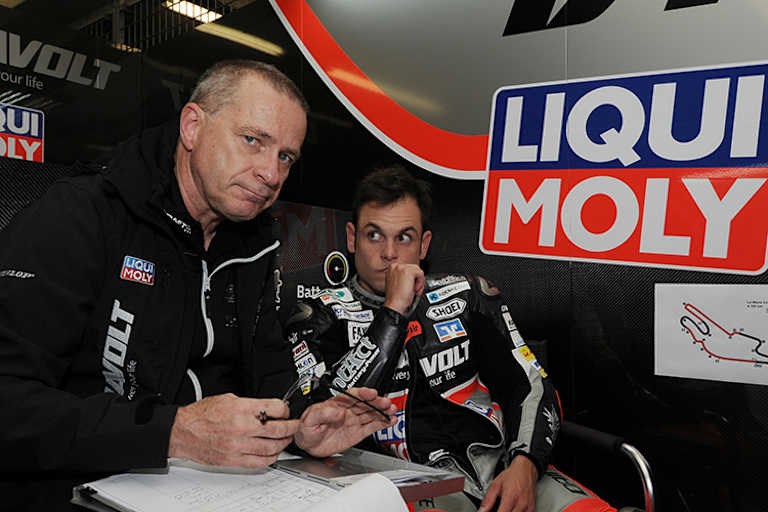 Crew-Chief Alfred Willeke mit Sandro Cortese